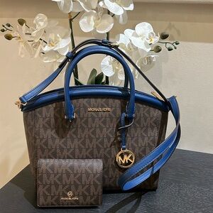 Michael Kors Tote with wallet!